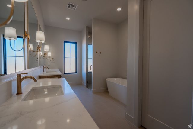 425 E FORREST PADDOCK DR, Washington, UT 84780