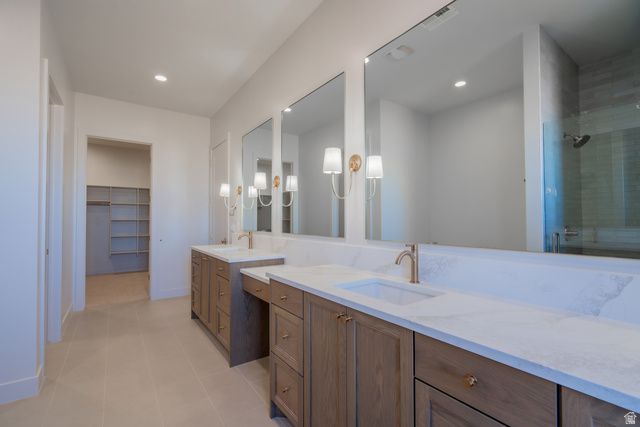 425 E FORREST PADDOCK DR, Washington, UT 84780