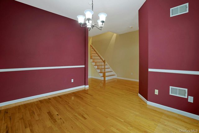 60 Alexander Court, Nanuet, NY 10954