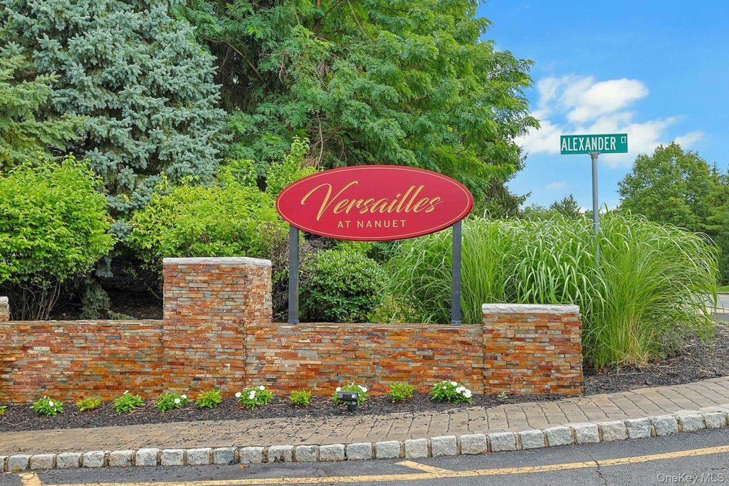 60 Alexander Court, Nanuet, NY 10954