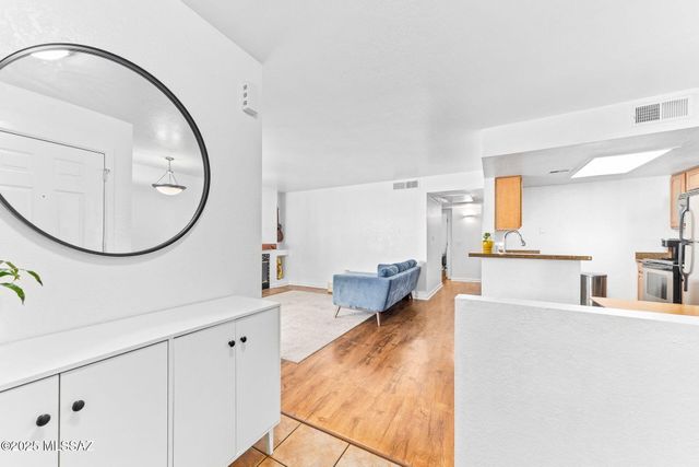 101 S Players Club Dr Apt 1101, Tucson, AZ 85745