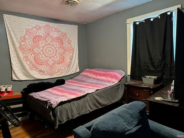 1805 E 20 th Street, Muncie, IN 47302