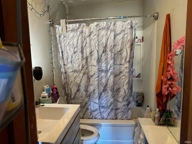 1805 E 20 th Street, Muncie, IN 47302