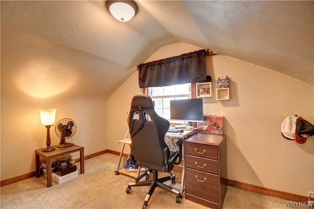 5175 Thompson Road, Clarence, NY 14031