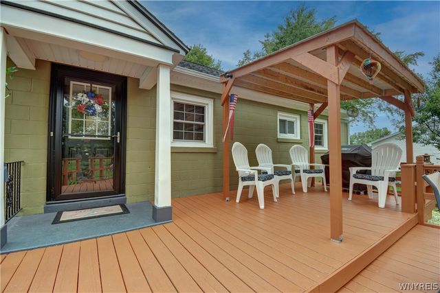 5175 Thompson Road, Clarence, NY 14031