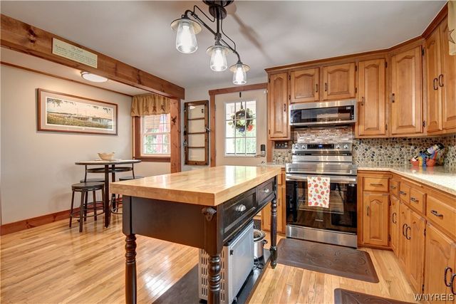 5175 Thompson Road, Clarence, NY 14031
