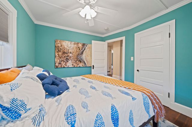 3 Lincoln St, Hull, MA 02045