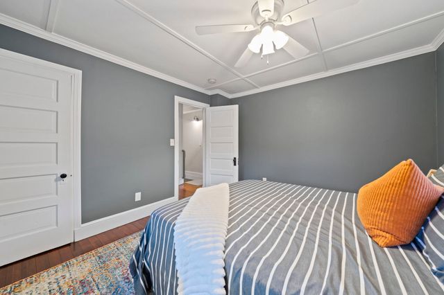 3 Lincoln St, Hull, MA 02045