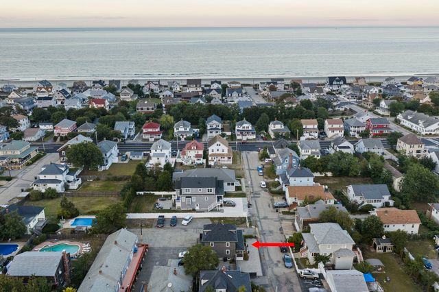 3 Lincoln St, Hull, MA 02045