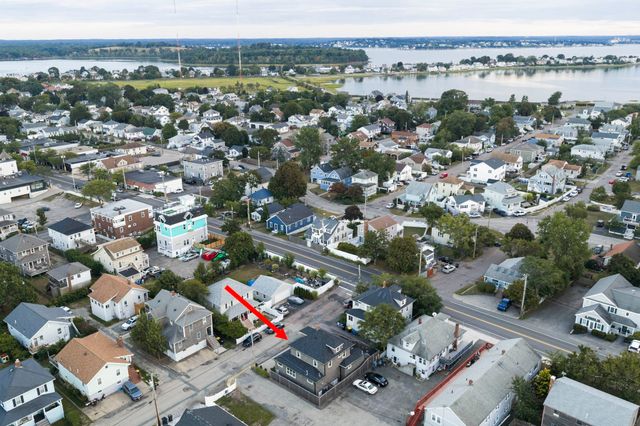 3 Lincoln St, Hull, MA 02045