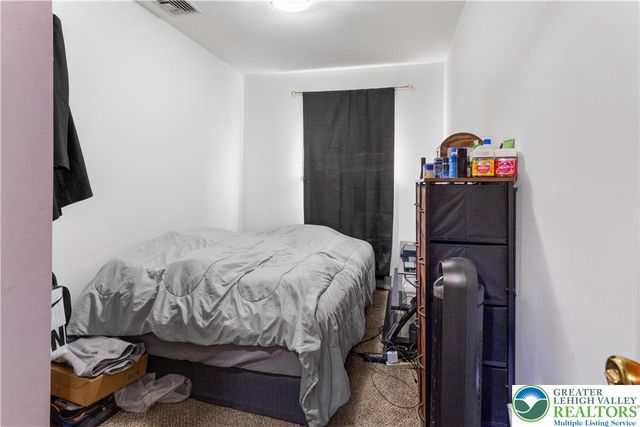 1713 Barrett Drive, Bethlehem City, PA 18017