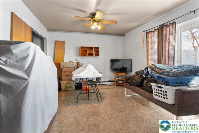 1713 Barrett Drive, Bethlehem City, PA 18017