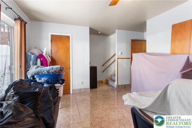 1713 Barrett Drive, Bethlehem City, PA 18017