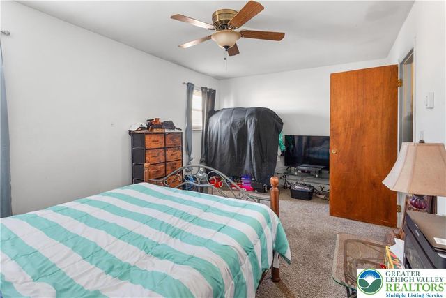 1713 Barrett Drive, Bethlehem City, PA 18017