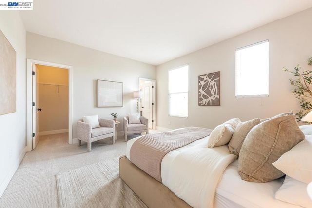 2700 Spindrift Ct, Hayward, CA 94545