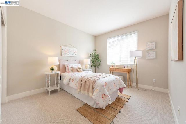 2700 Spindrift Ct, Hayward, CA 94545
