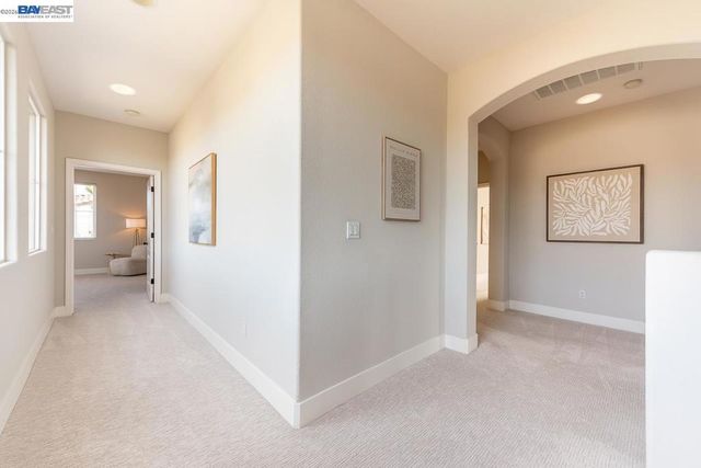 2700 Spindrift Ct, Hayward, CA 94545