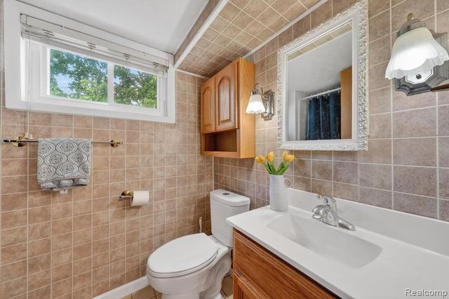 37168 Vincent Street, Westland, MI 48186
