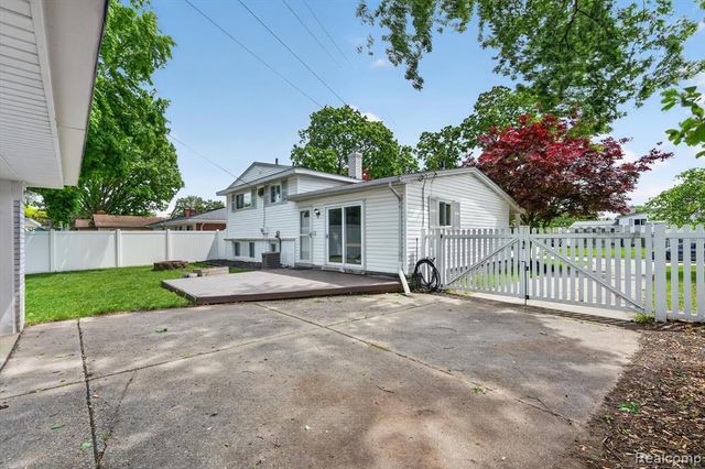37168 Vincent Street, Westland, MI 48186