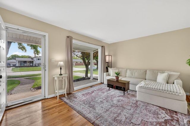 37168 Vincent Street, Westland, MI 48186