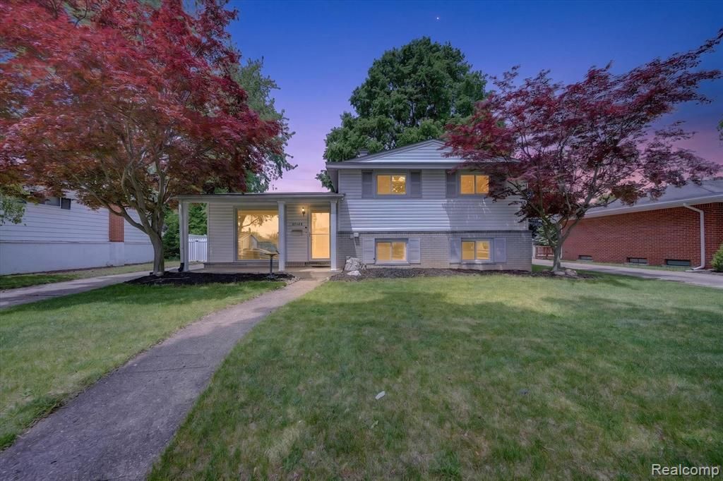 37168 Vincent Street, Westland, MI 48186