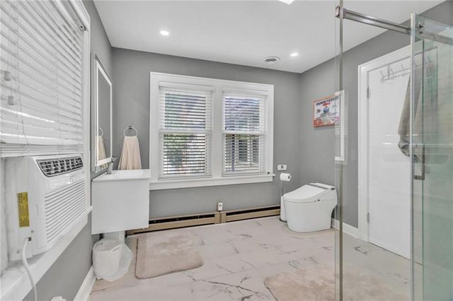 4975 Ward Parkway Boulevard, Kansas City, MO 64112