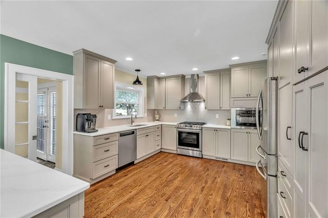 4975 Ward Parkway Boulevard, Kansas City, MO 64112
