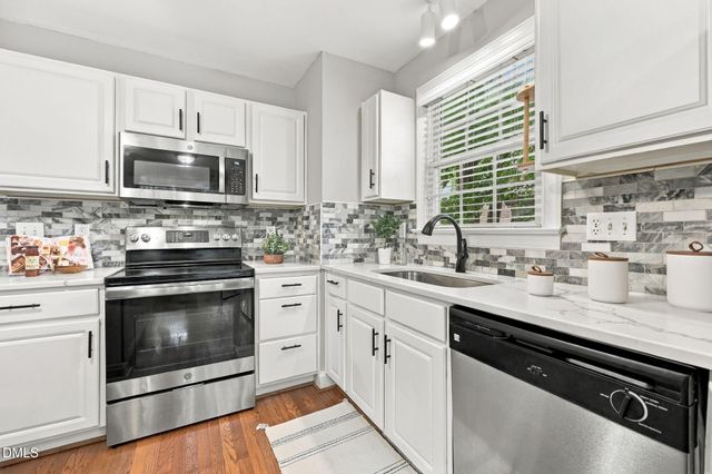 308 Black Swan Way, Wake Forest, NC 27587