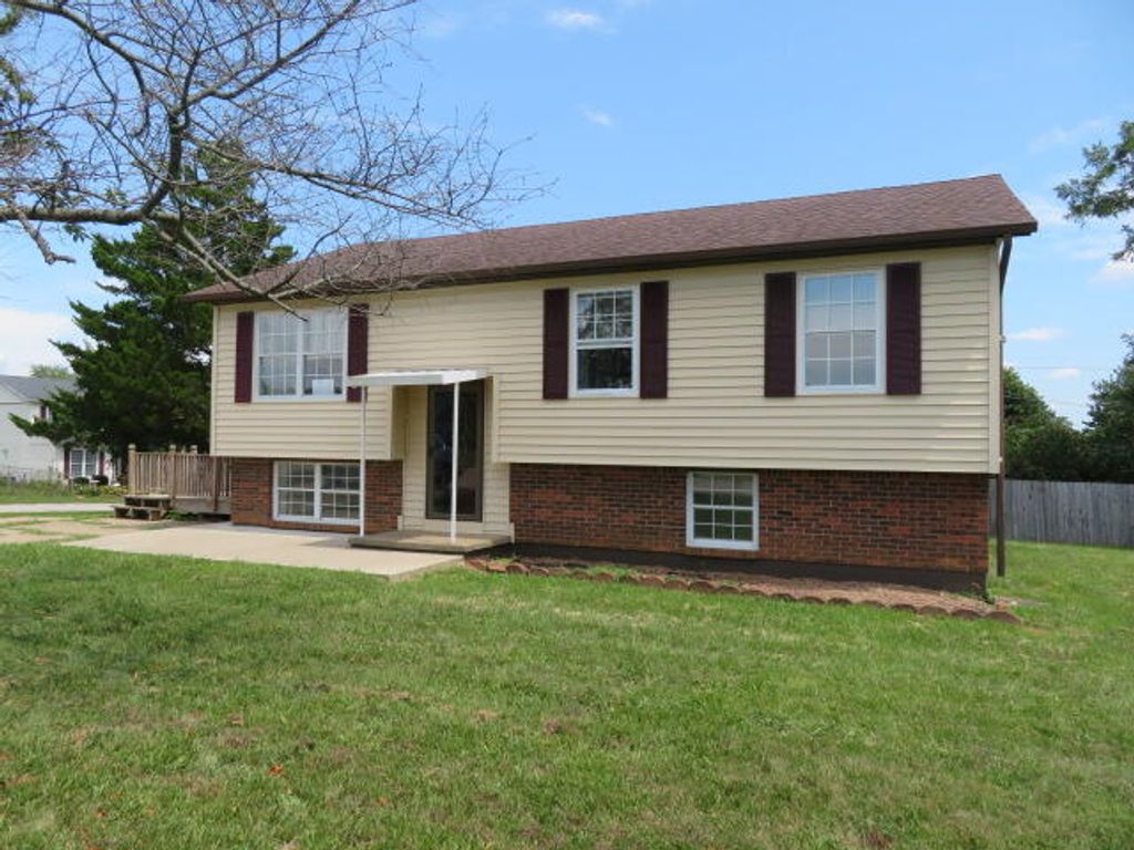 18 Spruce Drive, Cynthiana, KY 41031