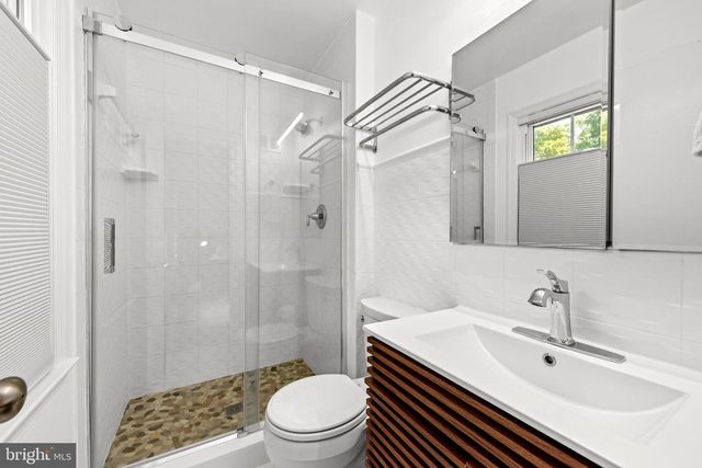 11612 CLIPSTONE LN, Reston, VA 20191