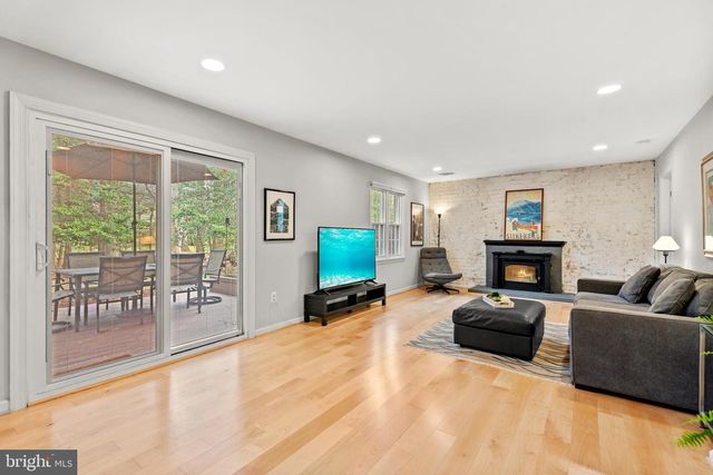 11612 CLIPSTONE LN, Reston, VA 20191