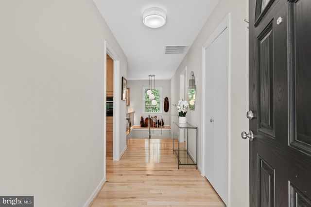 11612 CLIPSTONE LN, Reston, VA 20191