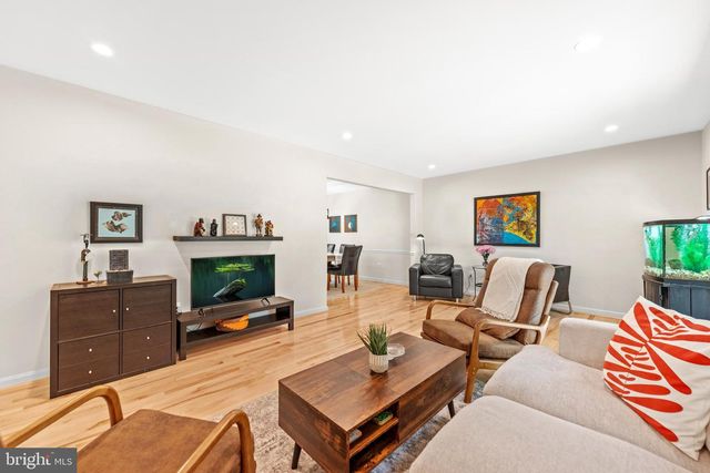 11612 CLIPSTONE LN, Reston, VA 20191