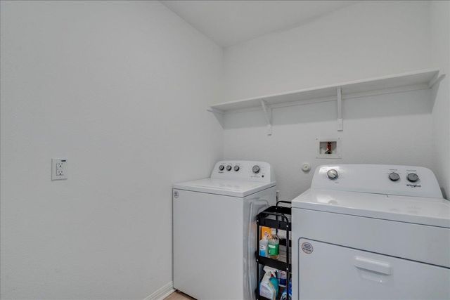 314 Lake Sweetwater LN, Buda, TX 78610