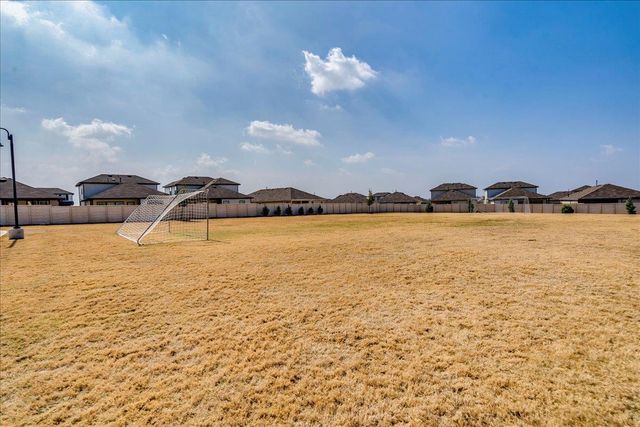 314 Lake Sweetwater LN, Buda, TX 78610