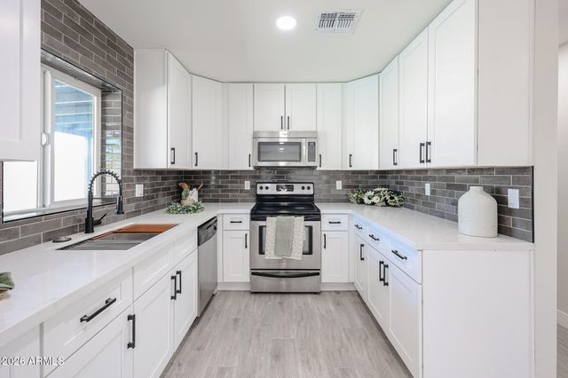 6609 N 20TH Avenue, Phoenix, AZ 85015