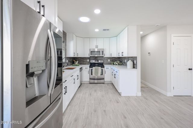 6609 N 20TH Avenue, Phoenix, AZ 85015