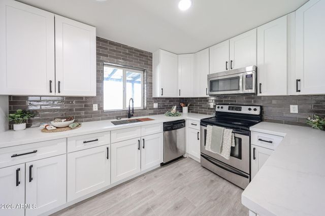 6609 N 20TH Avenue, Phoenix, AZ 85015