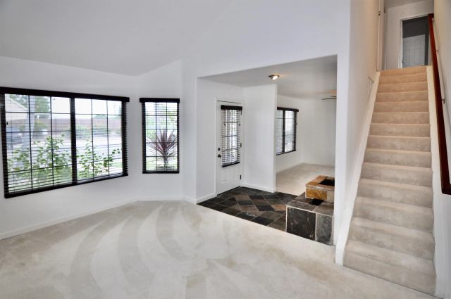 1400 Darwin Dr, Oceanside, CA 92056