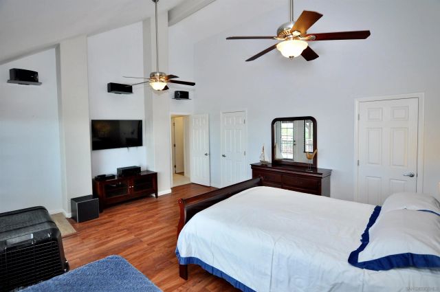 1400 Darwin Dr, Oceanside, CA 92056