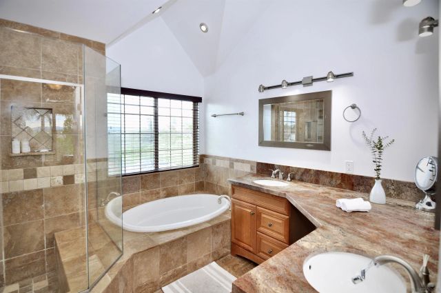 1400 Darwin Dr, Oceanside, CA 92056