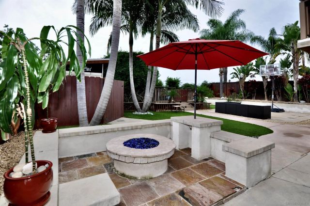 1400 Darwin Dr, Oceanside, CA 92056