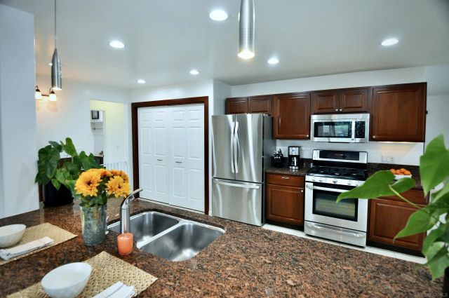 1400 Darwin Dr, Oceanside, CA 92056