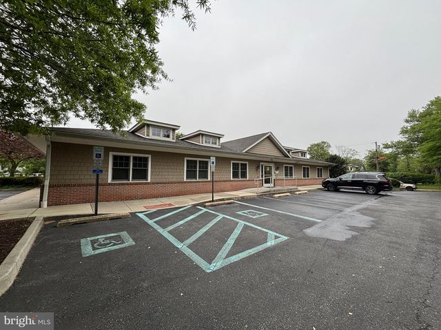 306 KINGS HWY S, Cherry Hill, NJ 08034