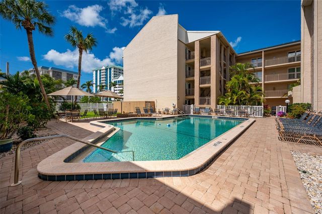 845 BENJAMIN FRANKLIN DRIVE 302, Sarasota, FL 34236