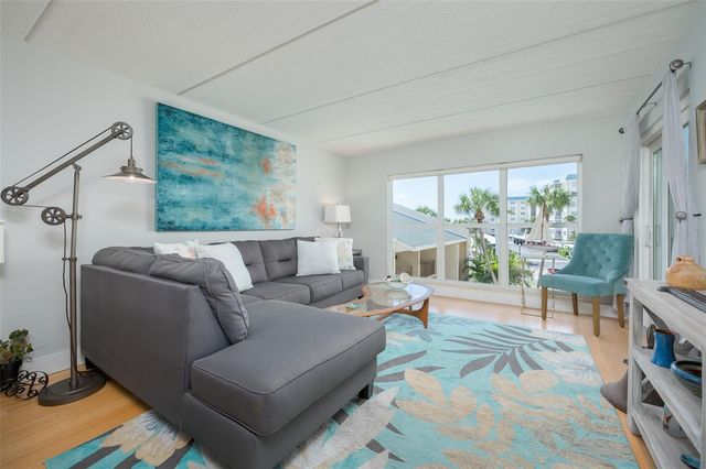 845 BENJAMIN FRANKLIN DRIVE 302, Sarasota, FL 34236
