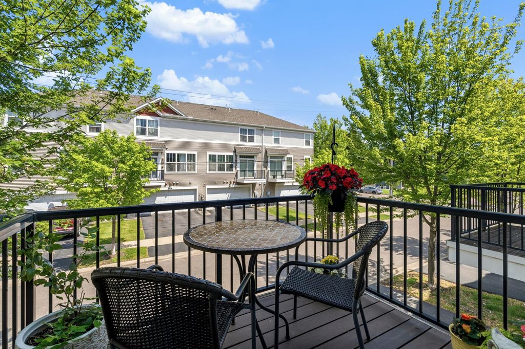 407 Lookout Place NE, Columbia Heights, MN 55421 — photo 2