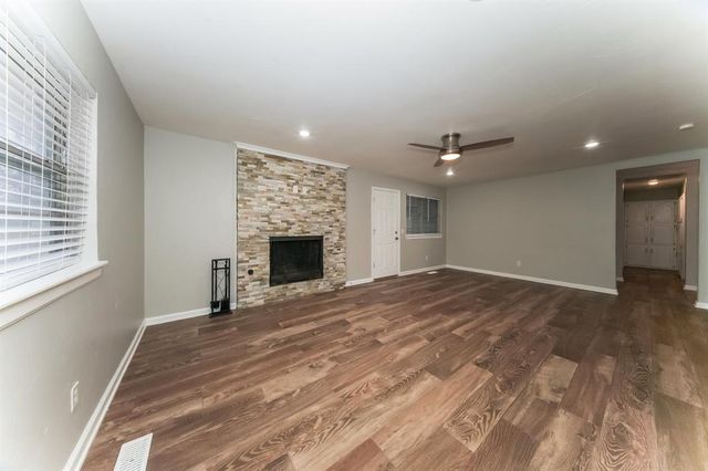 609 Banner Avenue, Edmond, OK 73013