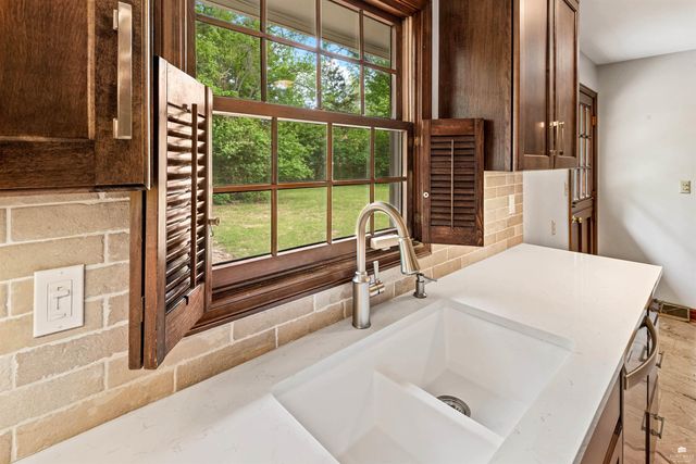 2025 College Heights Road, Manhattan, KS 66502