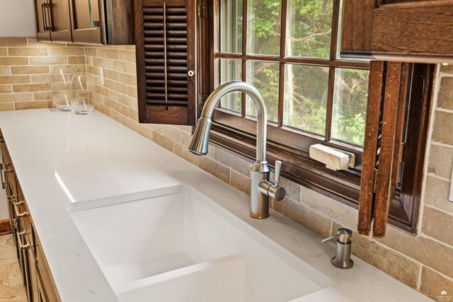 2025 College Heights Road, Manhattan, KS 66502